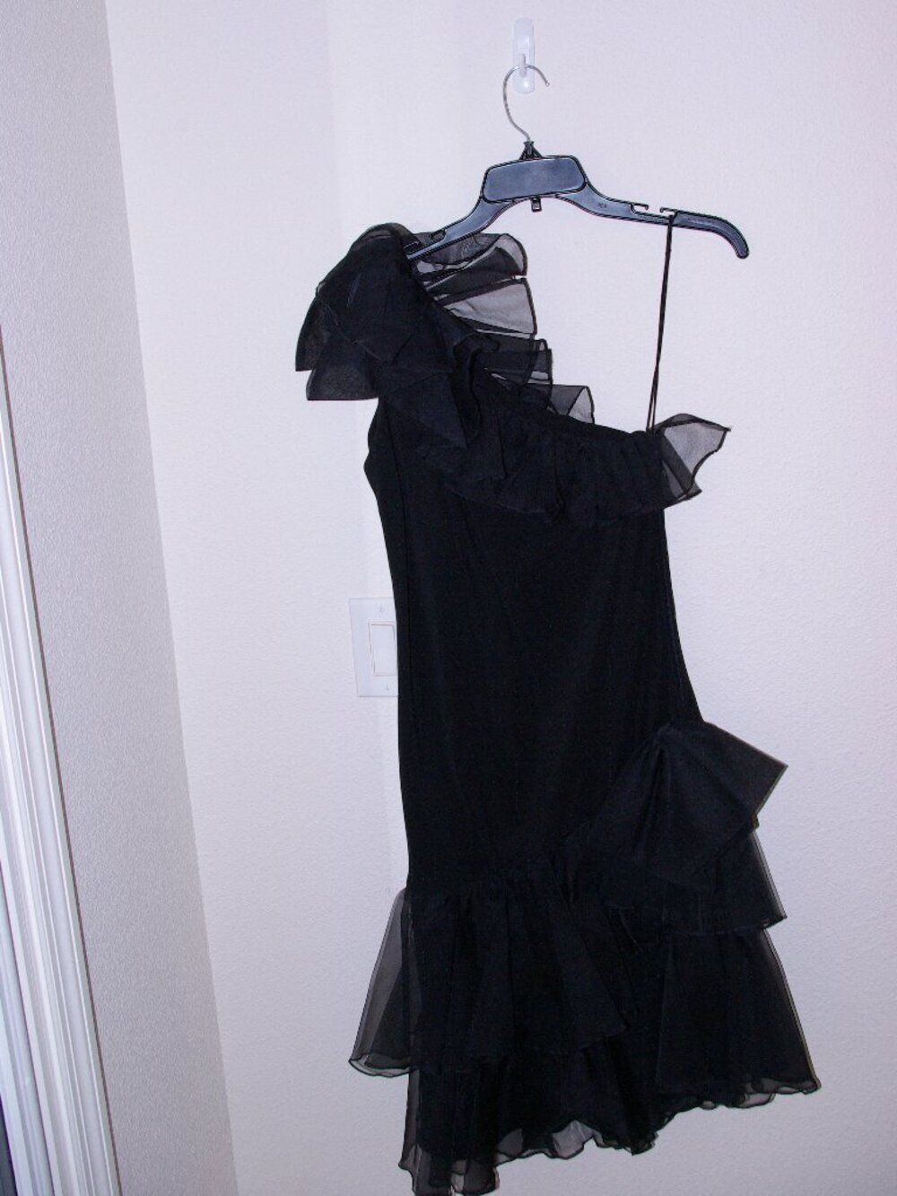 Black One Shoulder Cocktail Dress Ruffle Tiered Party Dress Women’s Small